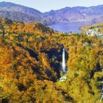 Kegon Falls and Chuzenji lake in autumn, Nikko, Japan = Adobe Stock