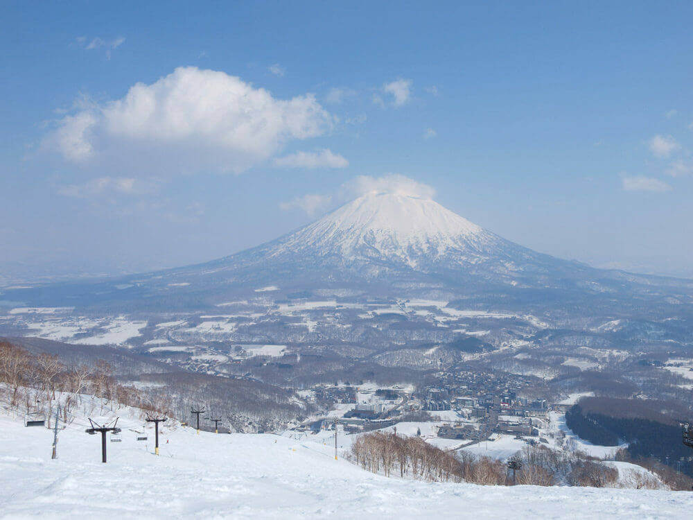 Niseko, Hokkaido = AdobeStock