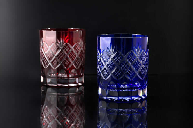 Glass sets of modern design are popular = AdobeStock