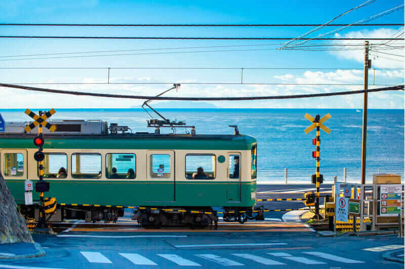 Kamakura koko station of Enoshima Dentetsu Line is a famous spot used for film and drama location