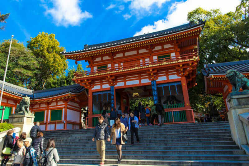Yasaka Jinja shrine of Kyoto, Japan = shutterstock