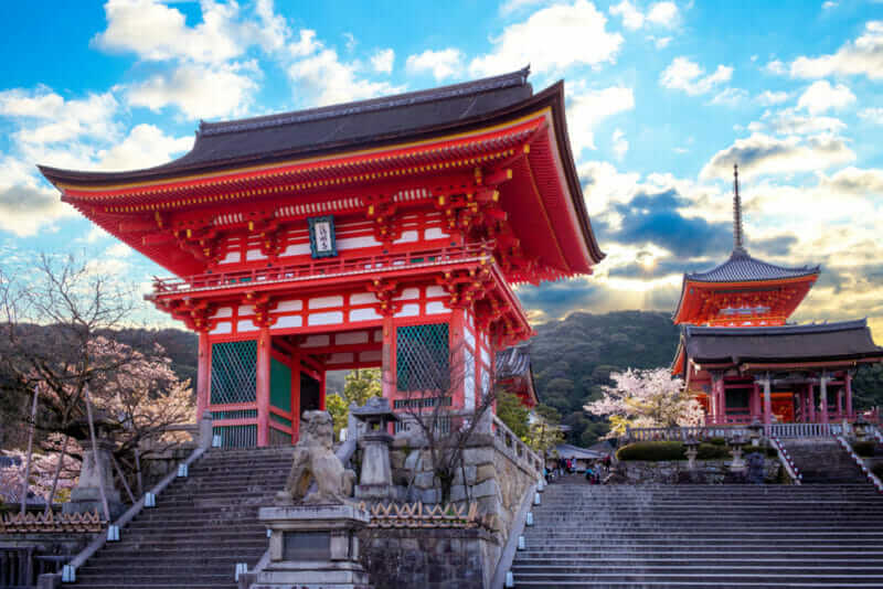 deva gate of Kiyomizu-dera in kyoto = shutterstock