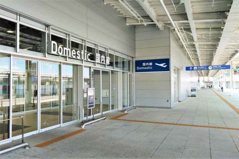 Terminal 2 of Kansai Airport is a simple building dedicated to LCC, Osaka, Japan