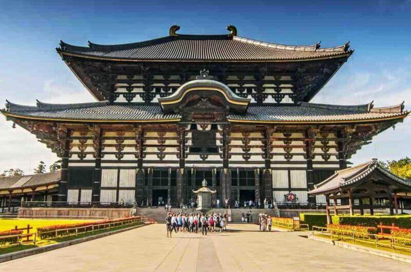 Todaiji Temple is a Buddhist temple complex, that was once one of the powerful Seven Great Temples, located in the city of Nara, Japan = shutterstock