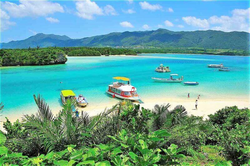 Kabira Bay which is located on the north coast of Ishigaki Island, Okinawa, Japan = shutterstock