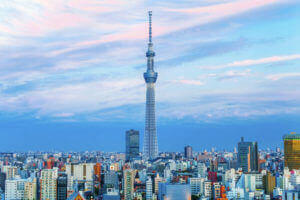 Tokyo Skytree, the highest free-standing structure in Japan, view of Tokyo skyline = shutterstock
