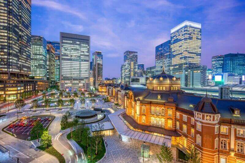 tokyo station, a railway station in the Marunouchi business district of Chiyoda, Tokyo, Japan = shutterstock