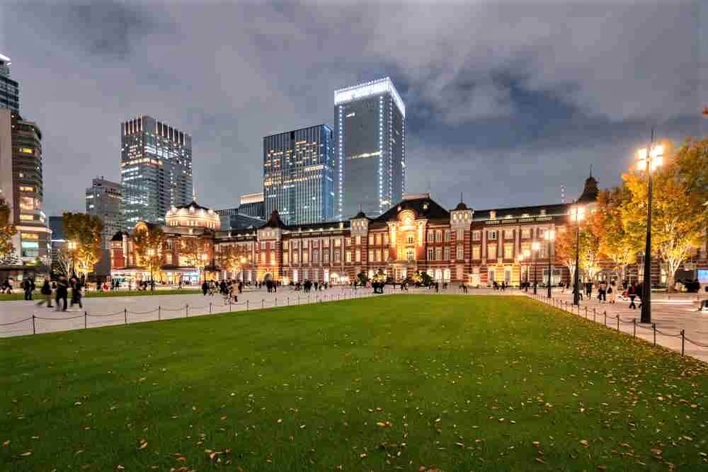 NOVEMBER 18 , 2018 : Tokyo Station at twilight time. Tokyo Station is the main terminal in Tokyo, Japan = Shutterstock