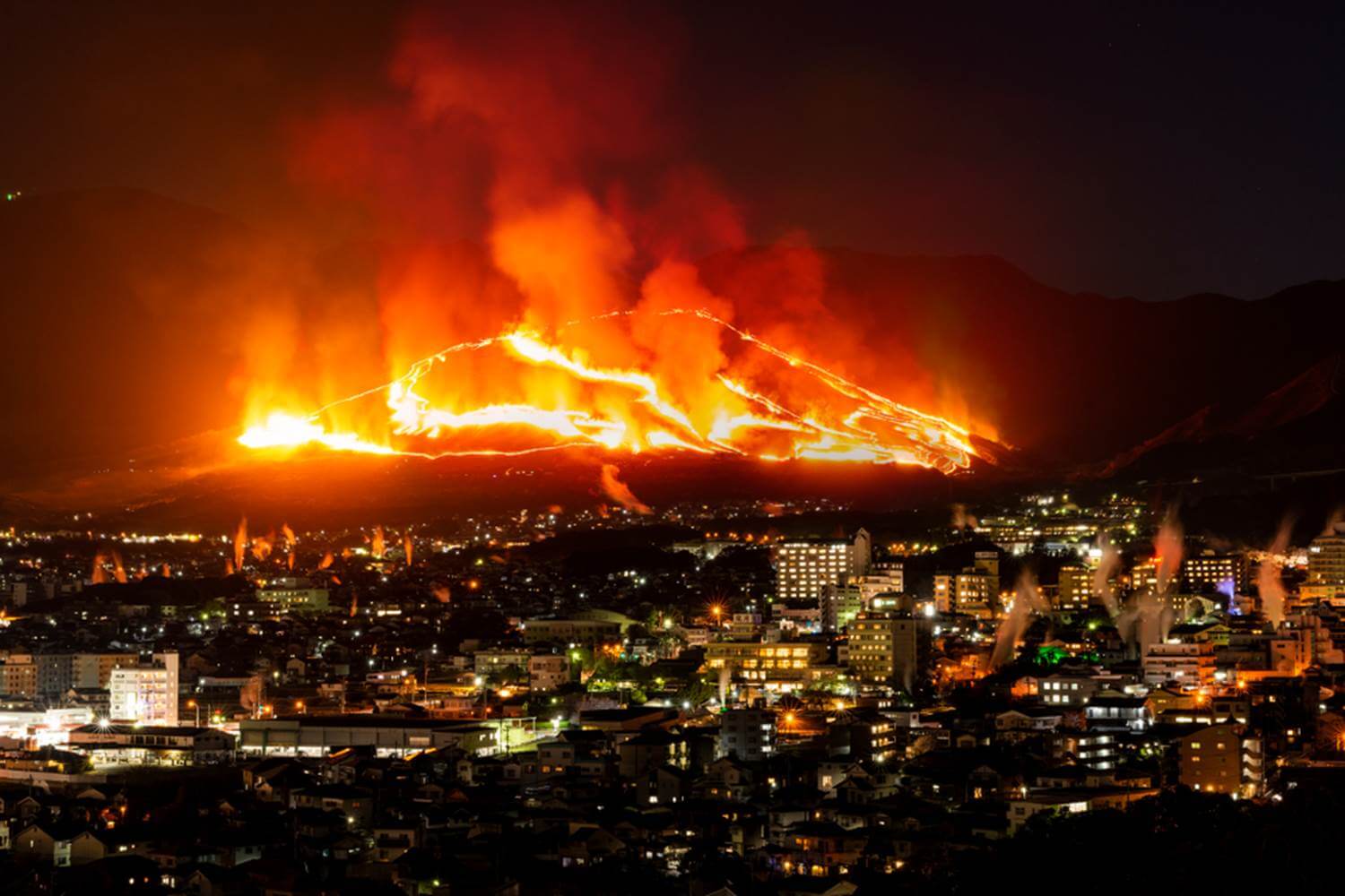 Beppu Mountain Burning Festival= Shutterstock