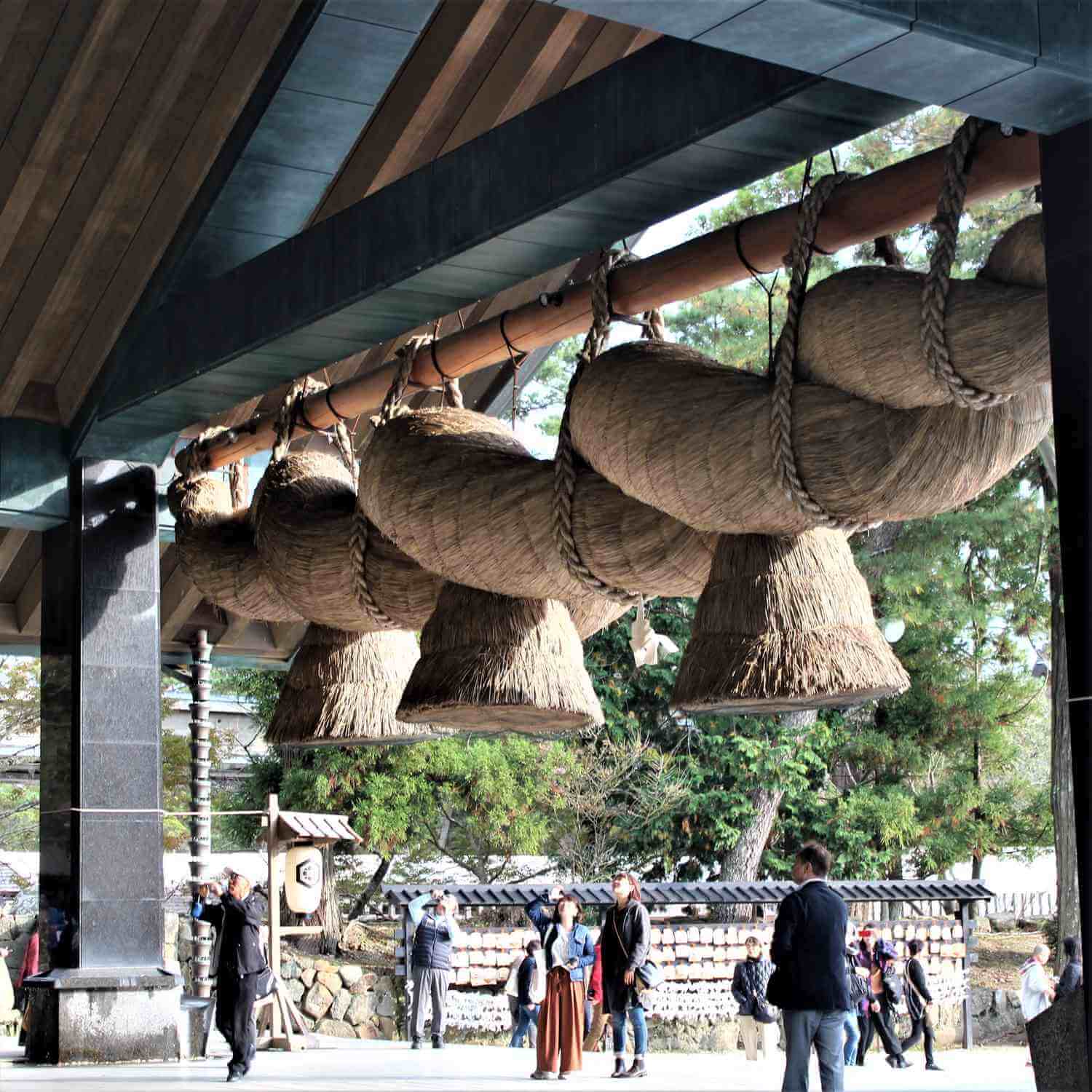 Izumo Taisha Shrine, Shimane = Shutterstock