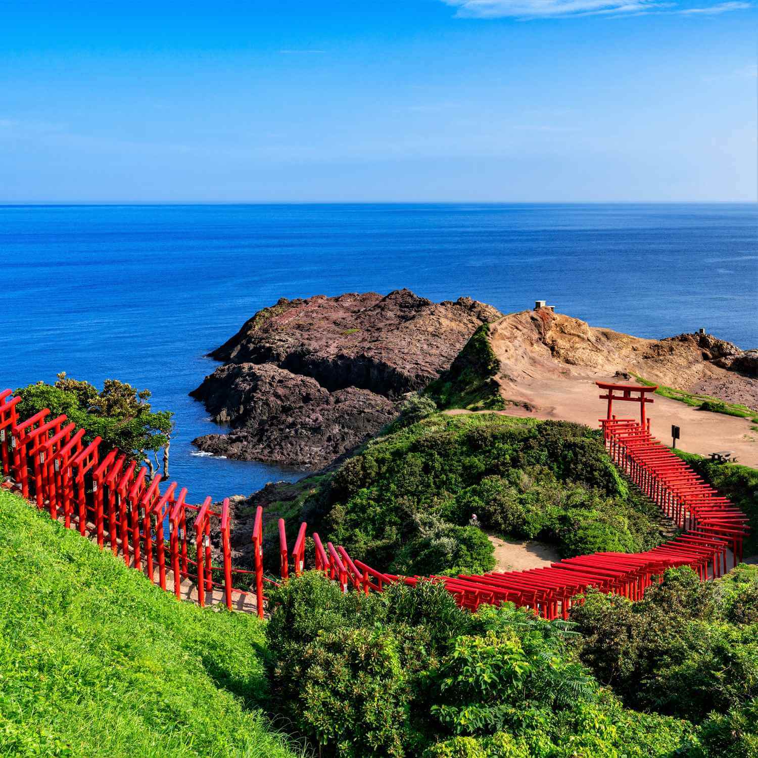 Photos: Motonosumi Shrine in Yamaguchi Prefecture | JAPANICLE