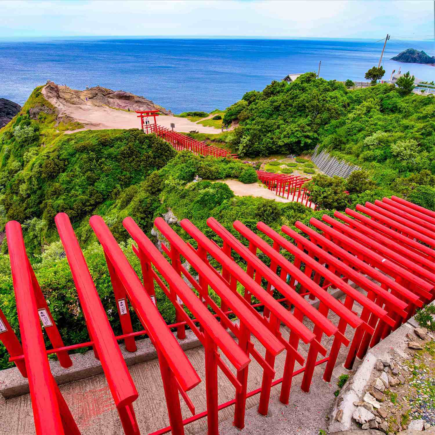 Photos: Motonosumi Shrine in Yamaguchi Prefecture | JAPANICLE