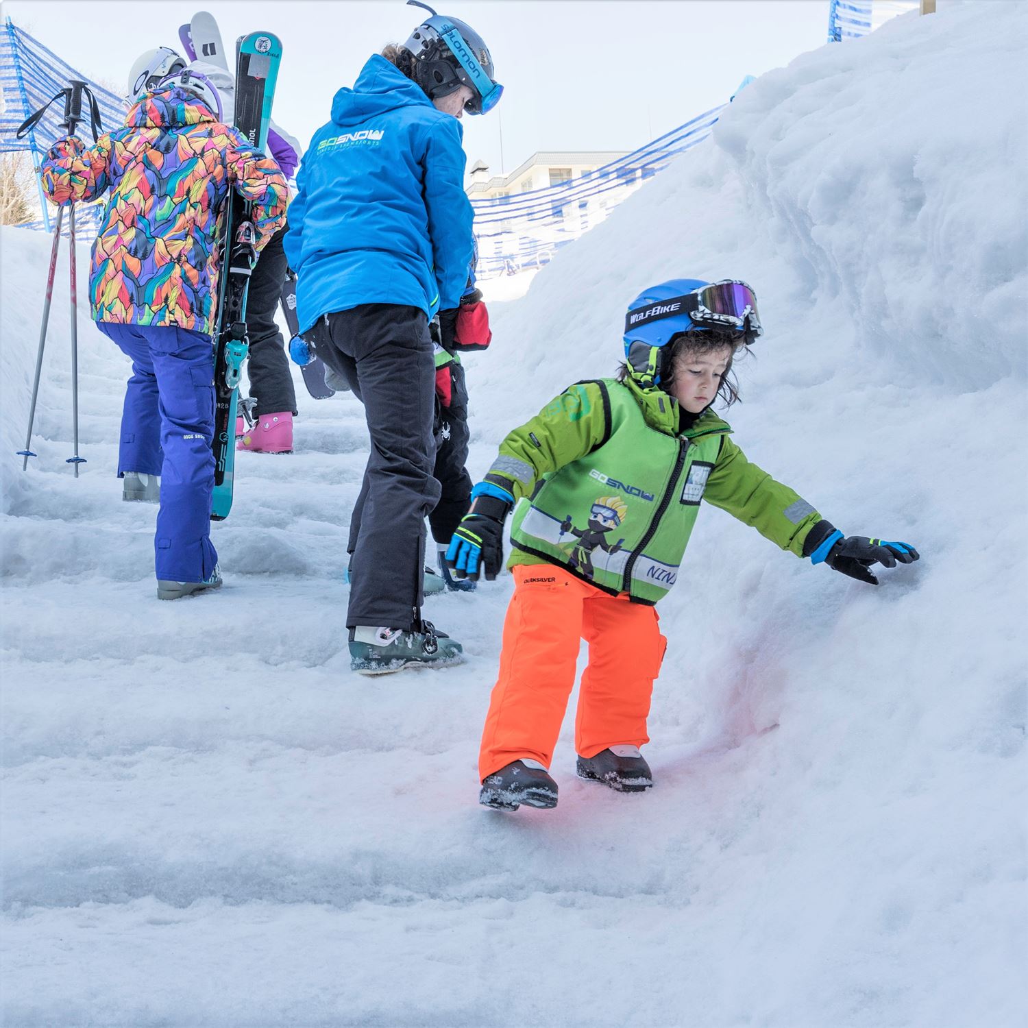 Winter at Niseko Ski Resort in Hokkaido = Shutterstock 7