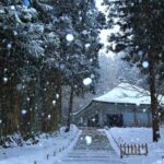 Chusonji in winter, Hiraizumi, Iwate Prefecture = Shutterstock 1