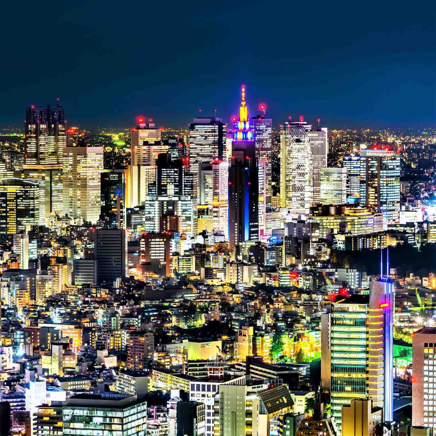 Roppongi Hills Mori Tower in Tokyo = Shutterstock 10