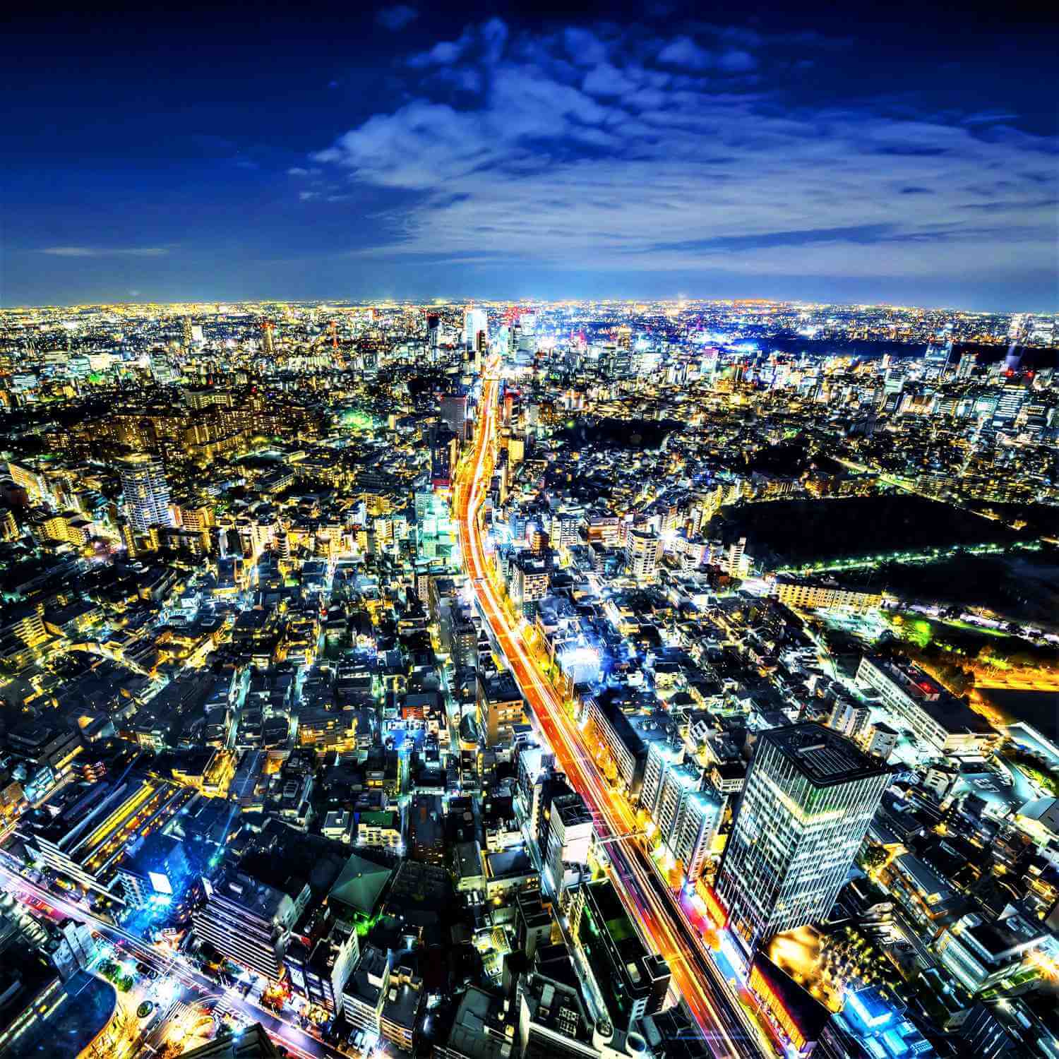 Roppongi Hills Mori Tower in Tokyo = Shutterstock 9