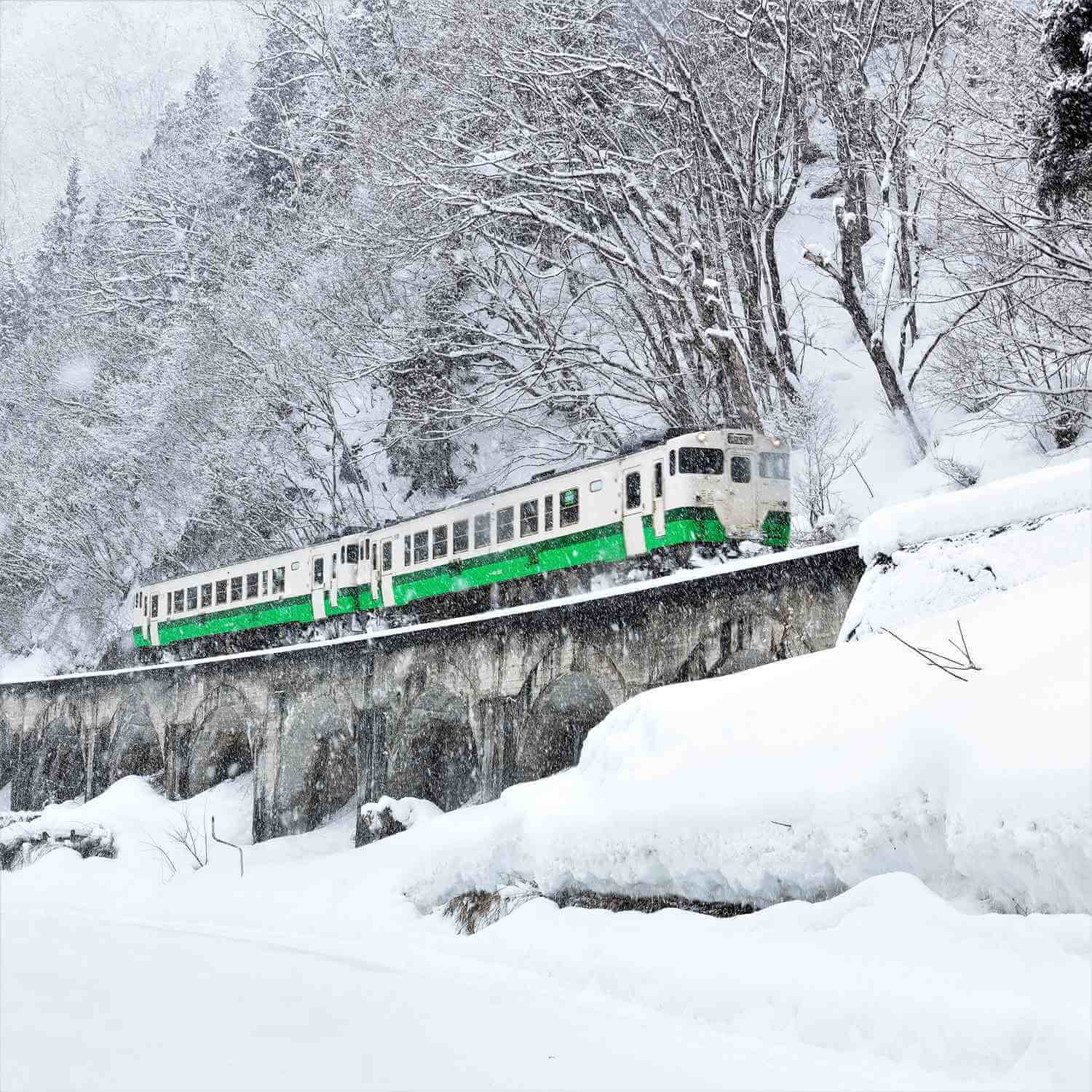 JR Tadami Line in Fukushima Prefecture = Shutterstock 7