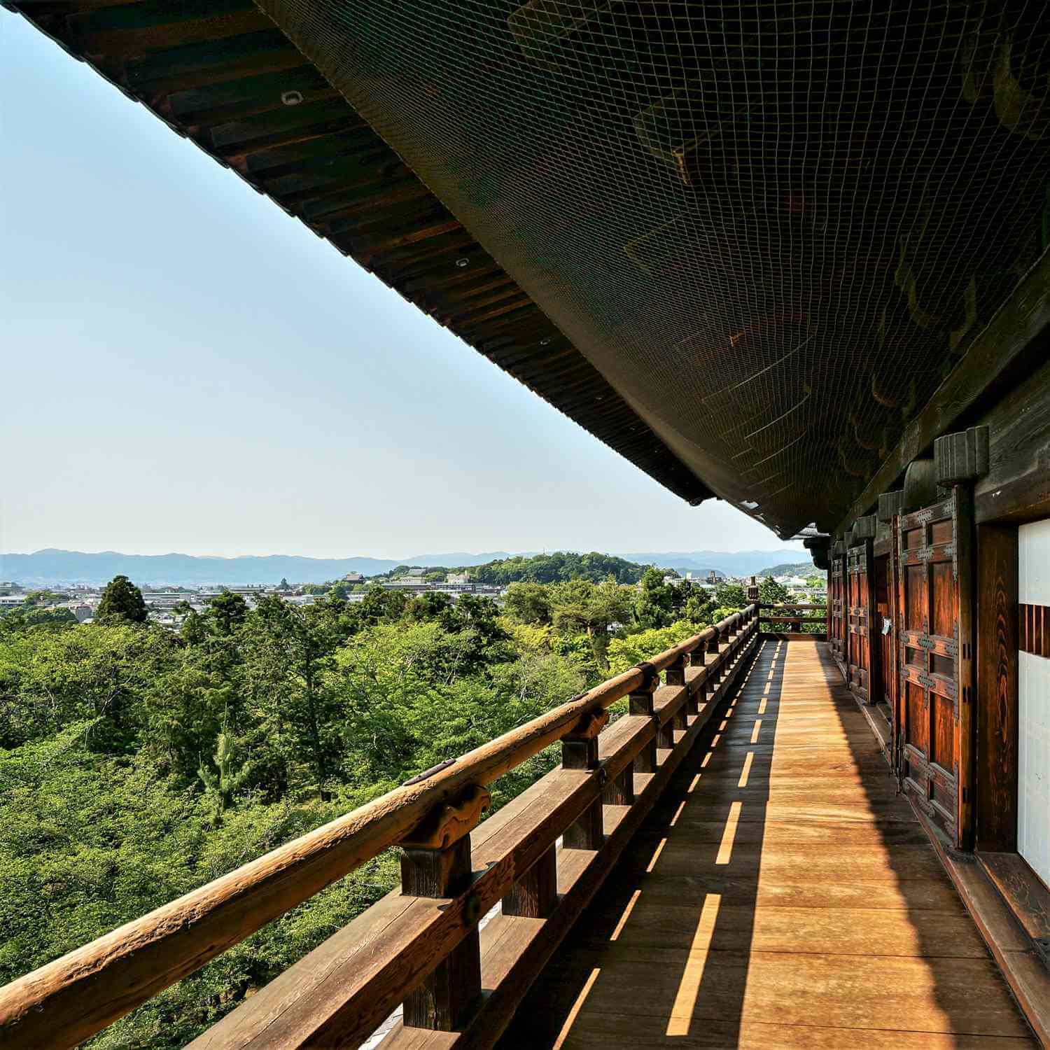 Nanzenji Temple in Kyoto = Shutterstock 3