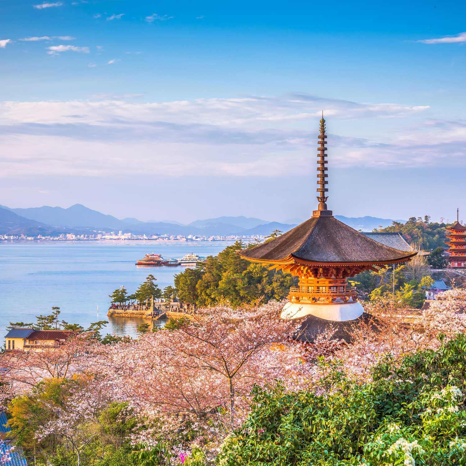 Itsukushima Shrine on Miyajima Island = Shutterstock 7