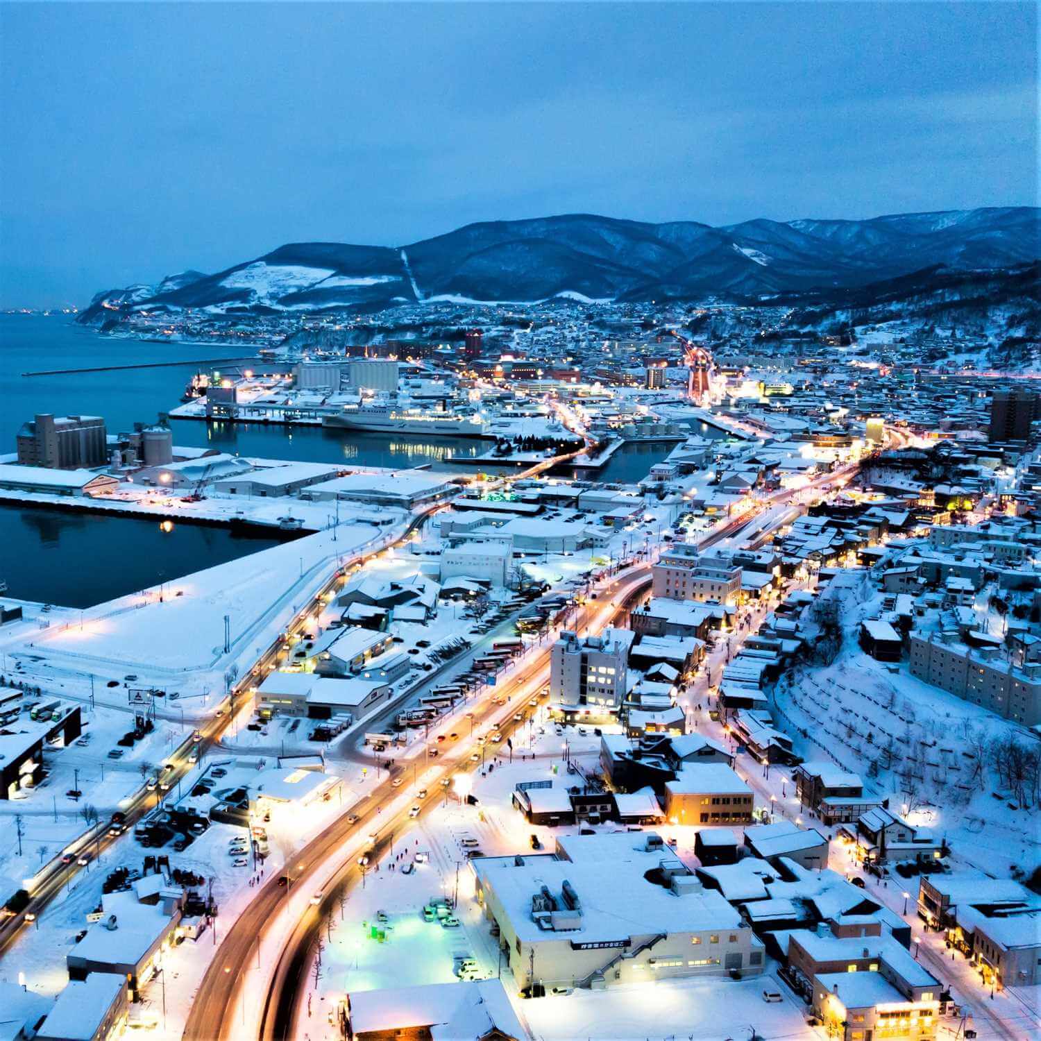Otaru in winter = Shutterstock 9