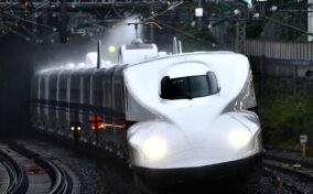 The Shinkansen connects various parts of Japan in accurate time 1