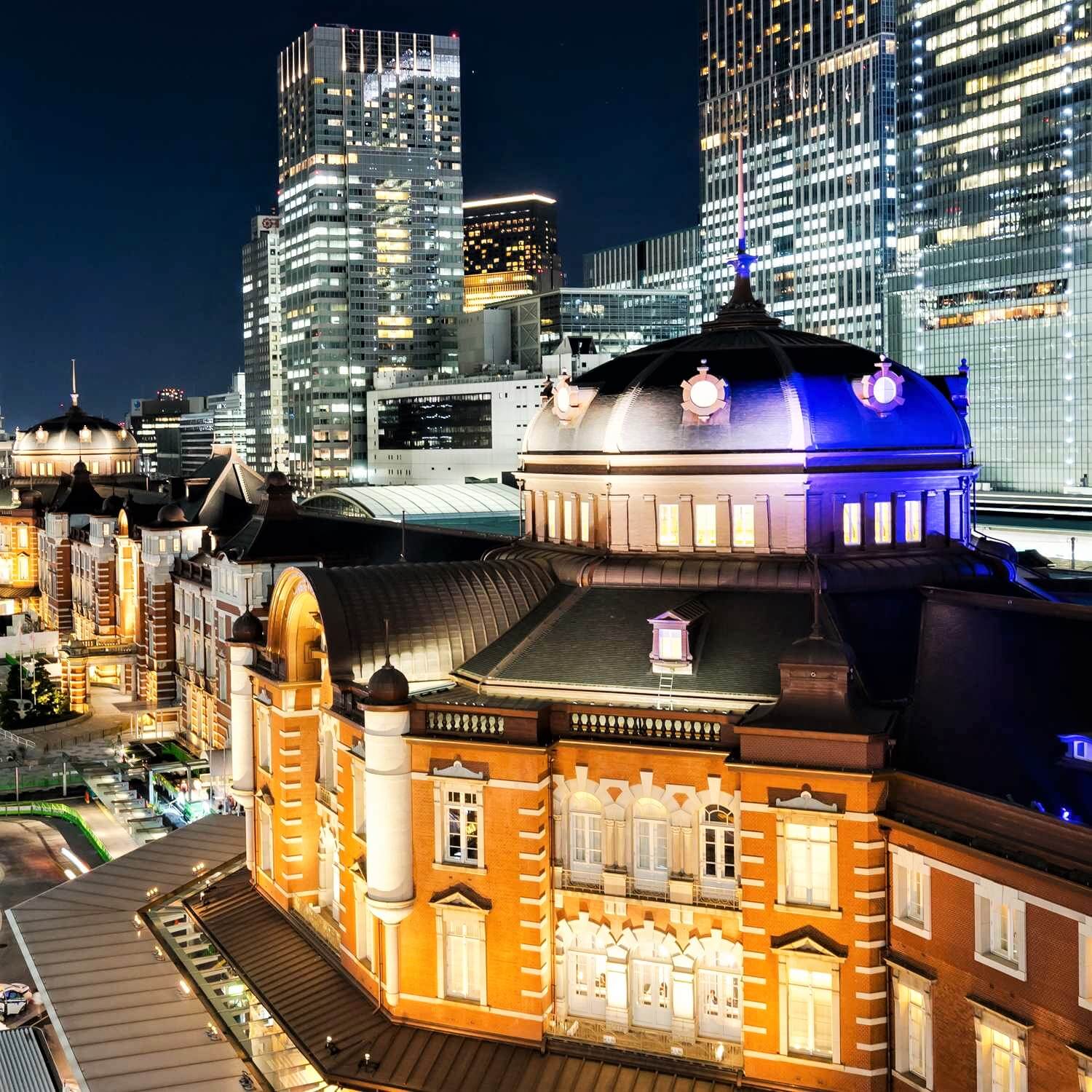 Lighting design in Japan: Tokyo Station = AdobeStock 1