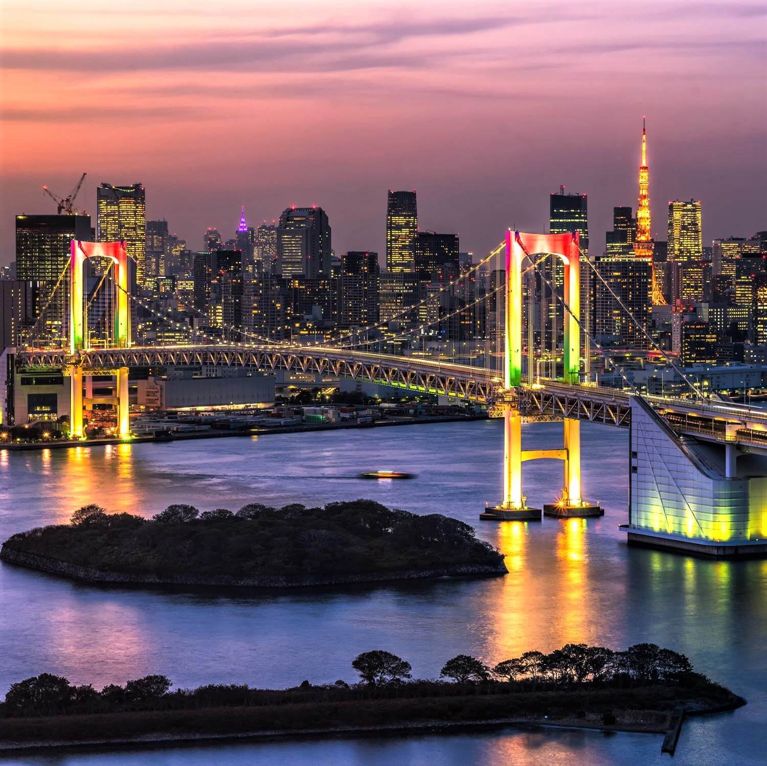 Lighting design in Japan: Rainbow Bridge = Shutterstock