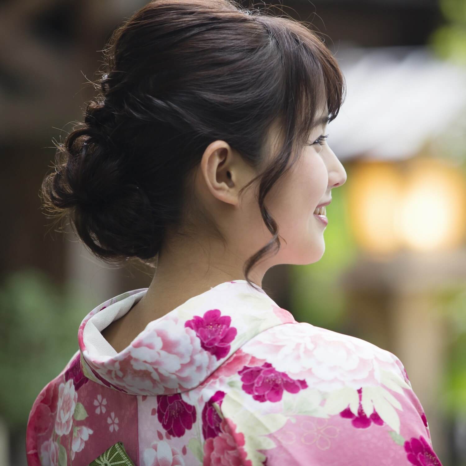 Japanese Woman Wearing Kimono = AdobeStock 7