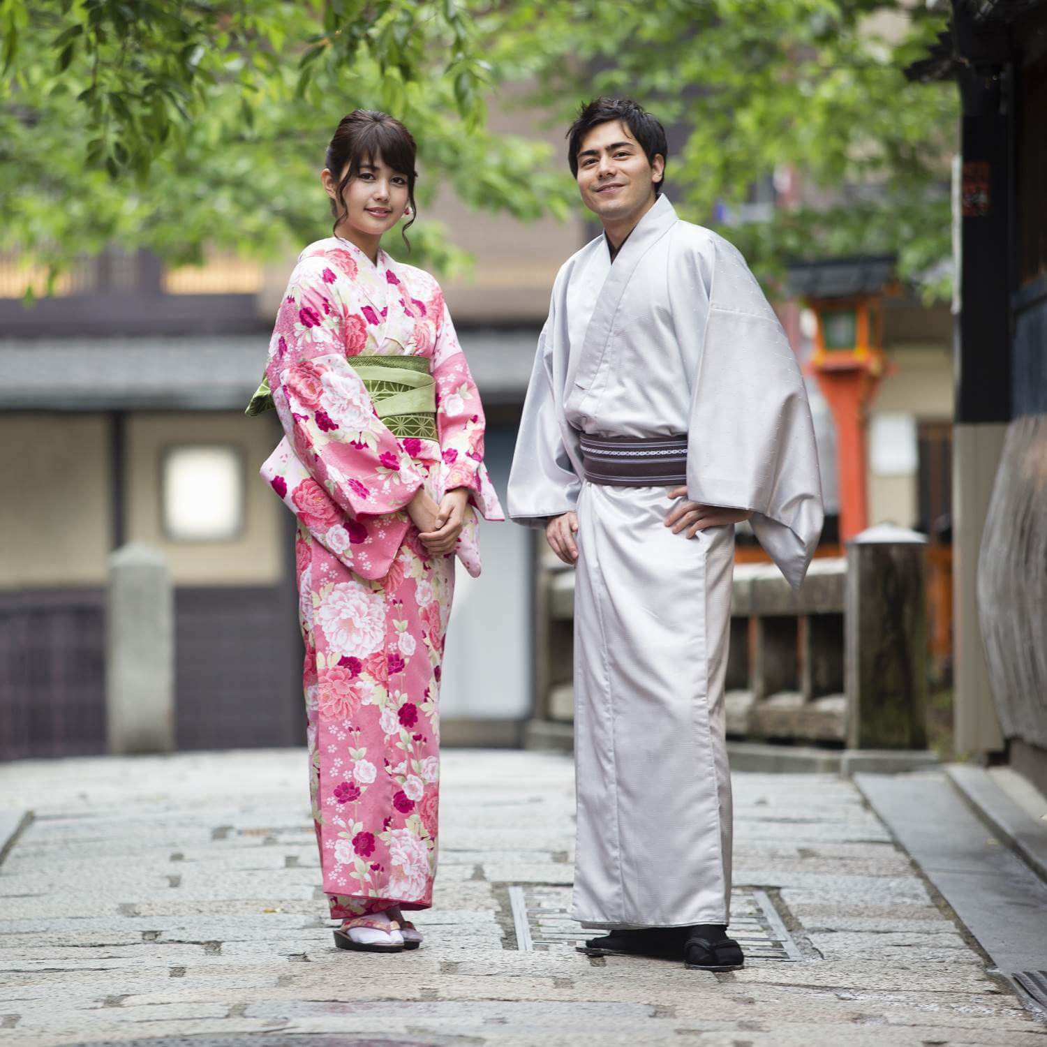 Japanese Man and Woman Wearing Kimono = AdobeStock 8