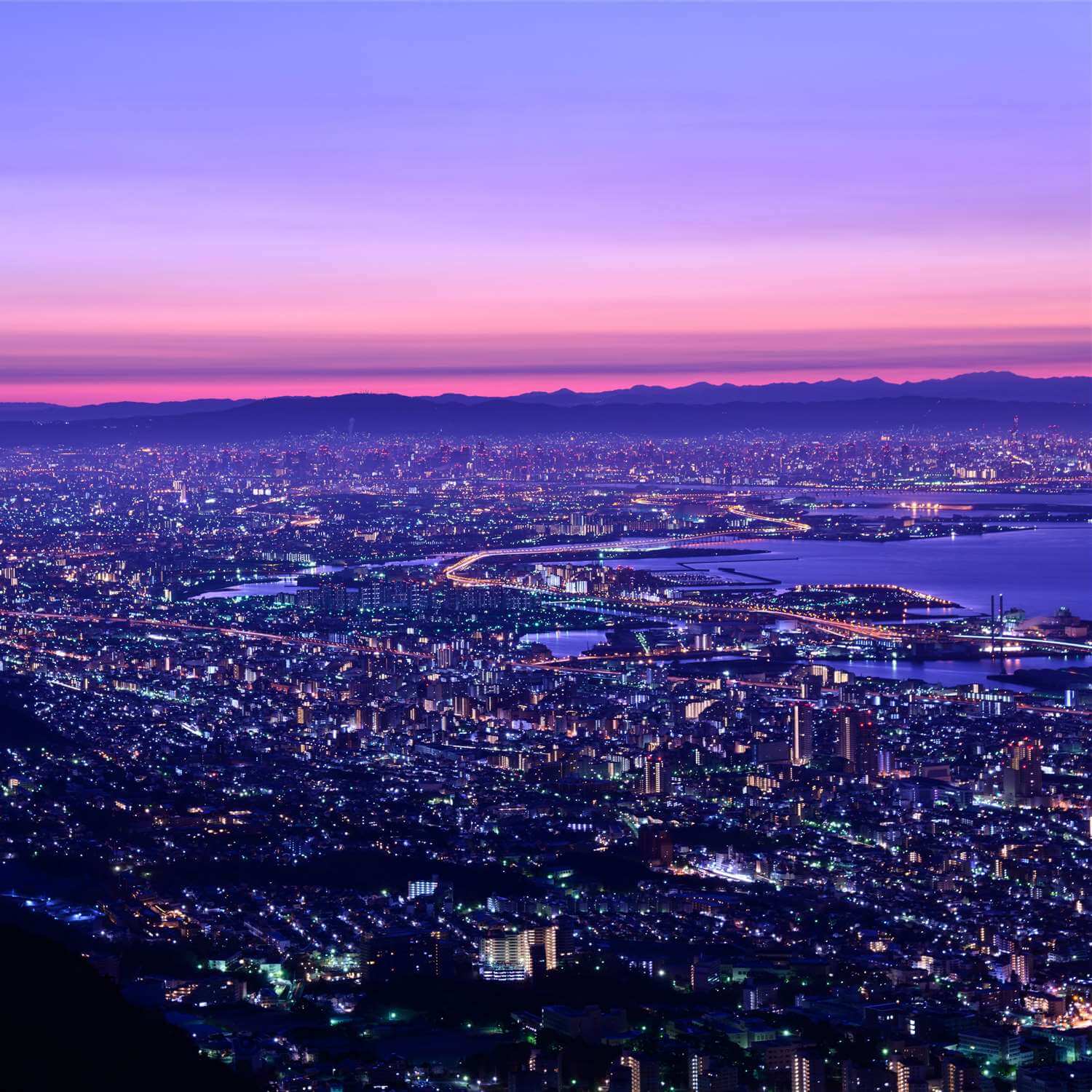 Night View of Kobe = Shutterstock 7