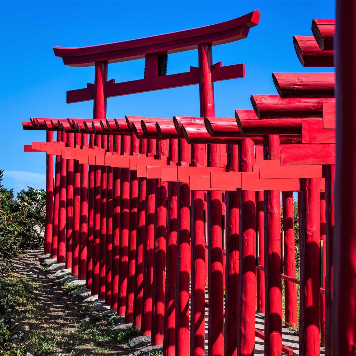 Motonosumi Shrine in Yamaguchi Prefecture = Shutterstock 7