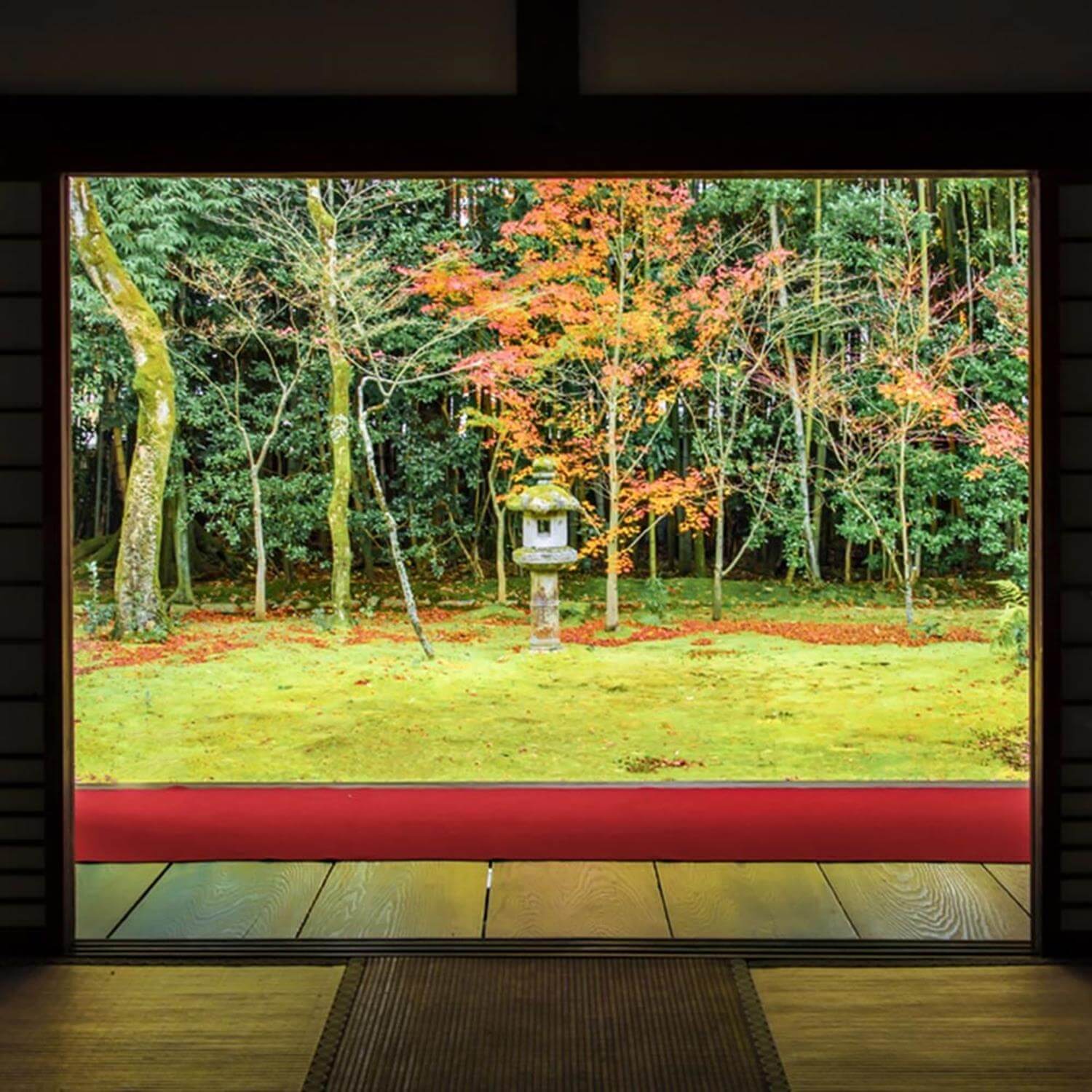 Japanese garden seen from the room = Shutterstock 7