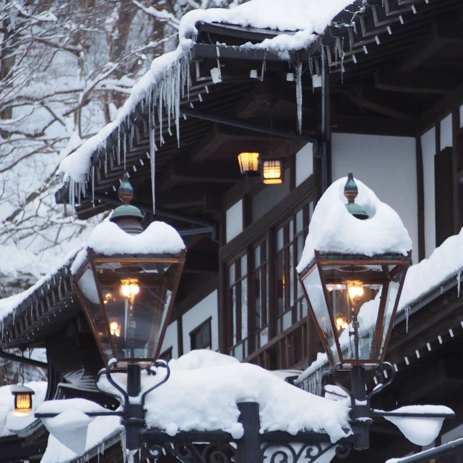 Ginzan Onsen, a retro hot spring town with a beautiful snow scene, Yamagata 2