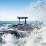 "Kamiiso no Torii Gate" at Oarai-Isosaki Jinja Shrine, Ibaraki Prefecture = Shutterstock 1
