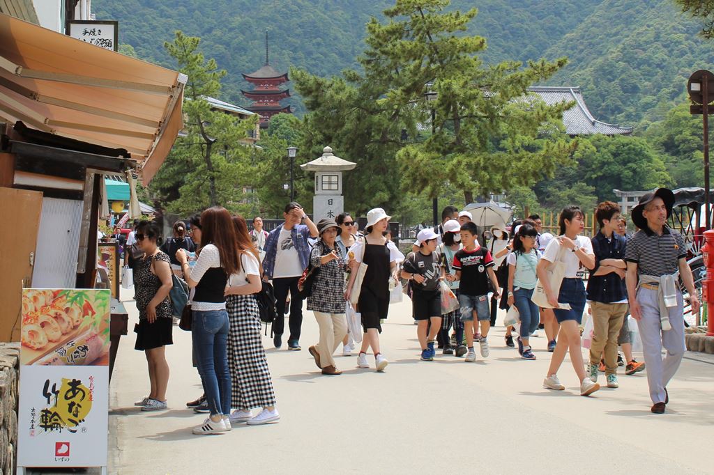 Sightseeing scenery that simply shows the weather in Hiroshima in June2