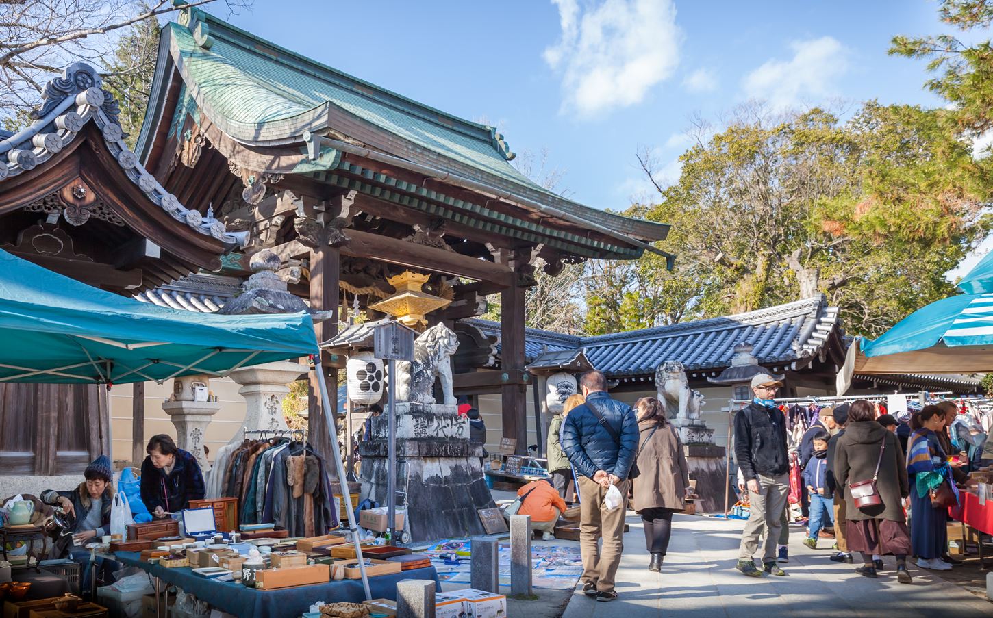 Sightseeing scenery that simply shows the weather in Kyoto in December7