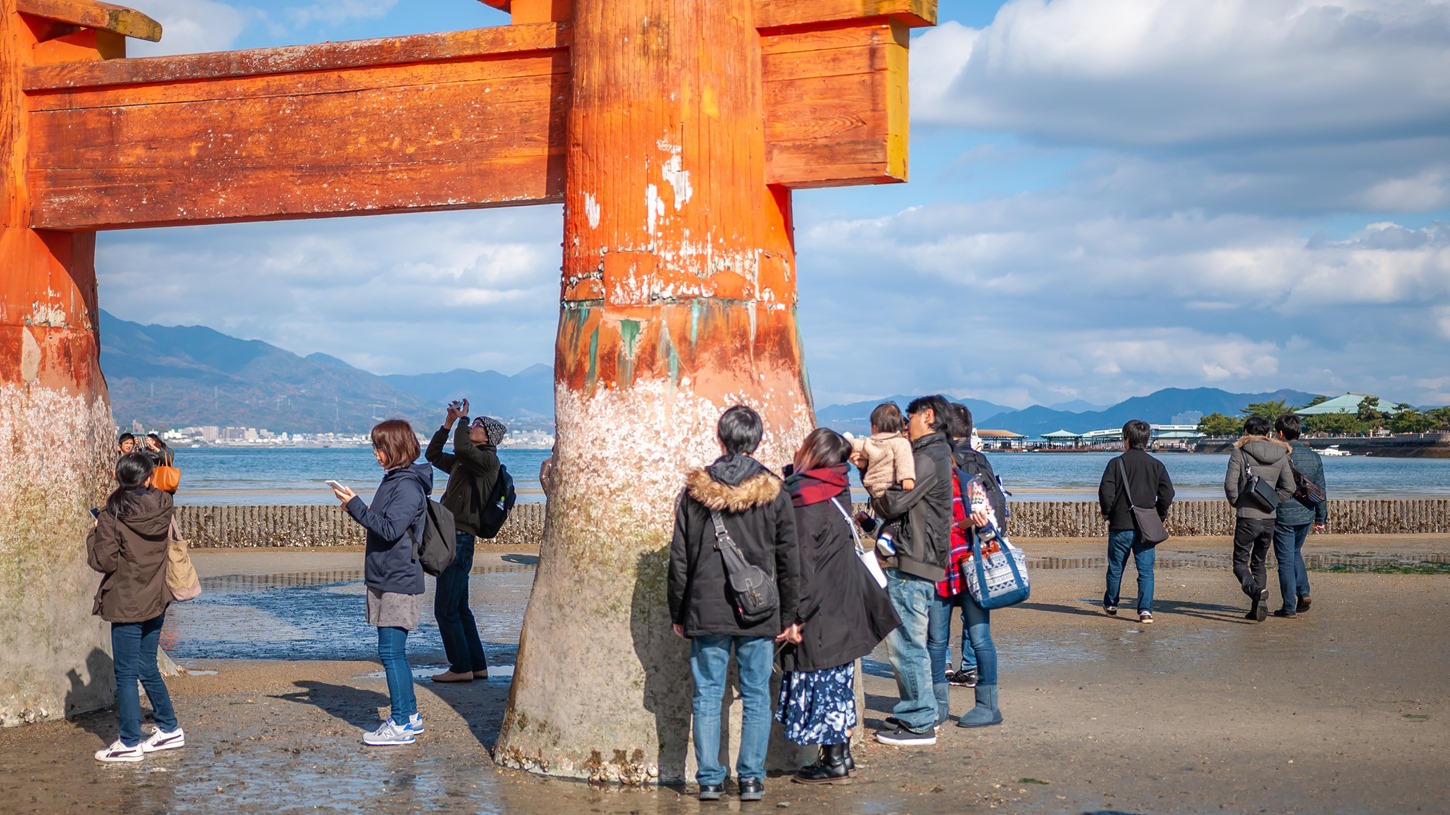 Sightseeing scenery that simply shows the weather in Hiroshima in December2