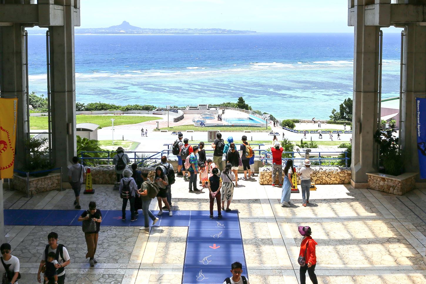 Sightseeing scenery that simply shows the weather and clothes in Okinawa in June2