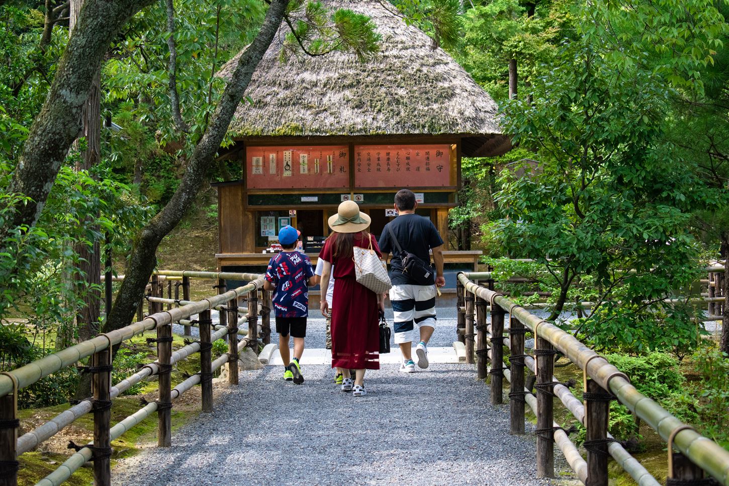 Sightseeing scenery that simply shows the weather in Kyoto in August2