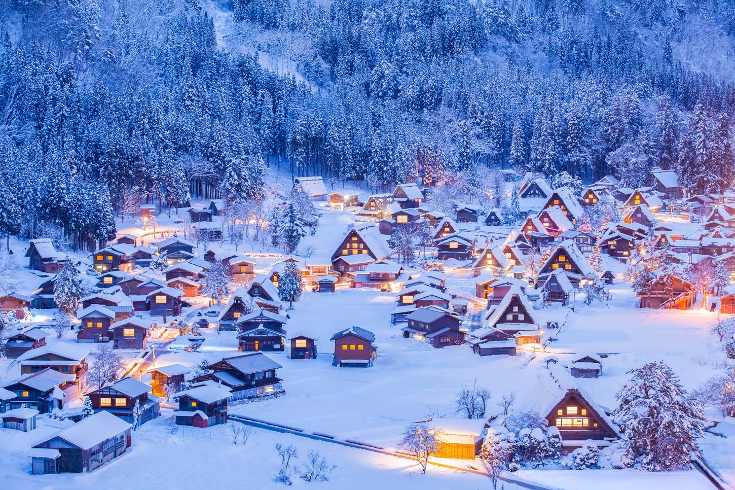 Video: Winter in Traditional Japanese Villages: Shirakawa-go, Gokamura, Kakunodate