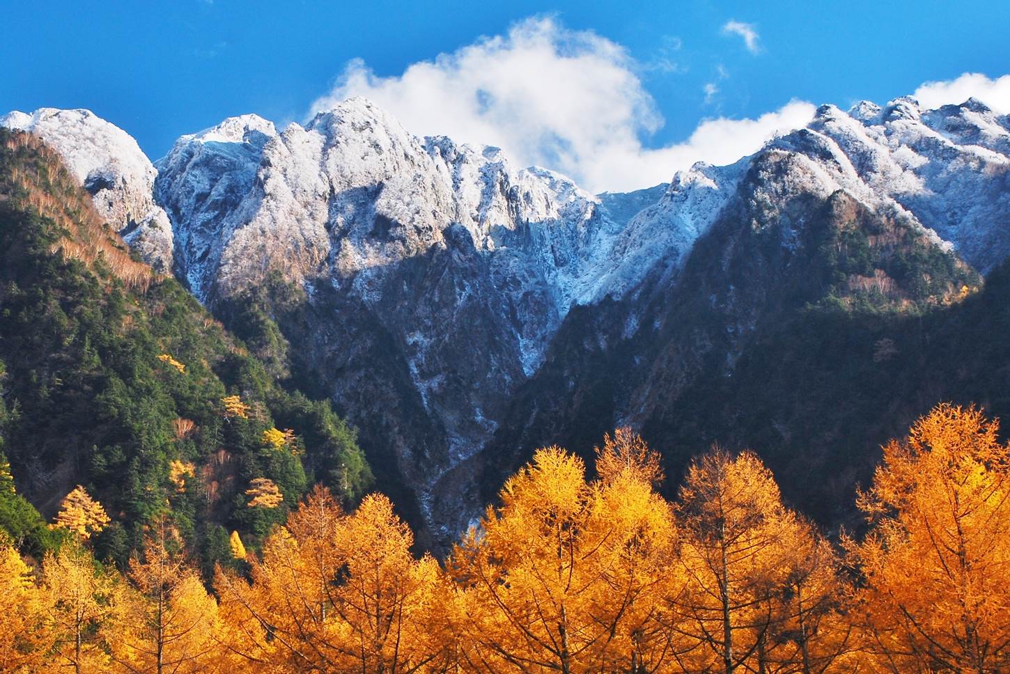 Video: Mountainous Region of the Japanese Alps
